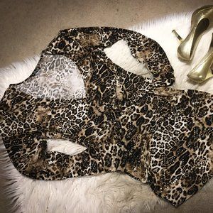 VENUS - Size M (8-10) - Plunging Neckline Dress